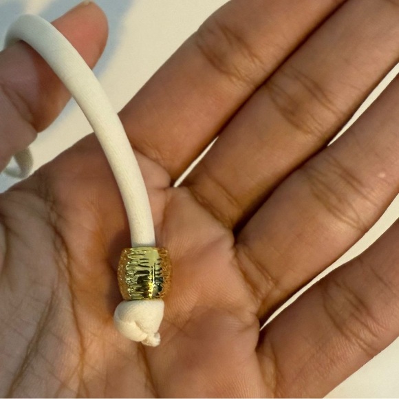 Victoria’s Secret Ivory Lace Handkerchief Hem Halter Top – Size S - Picture 5 of 8